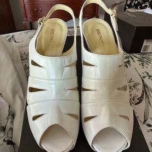 Bruno Magli Shoe Sz38 NIB
